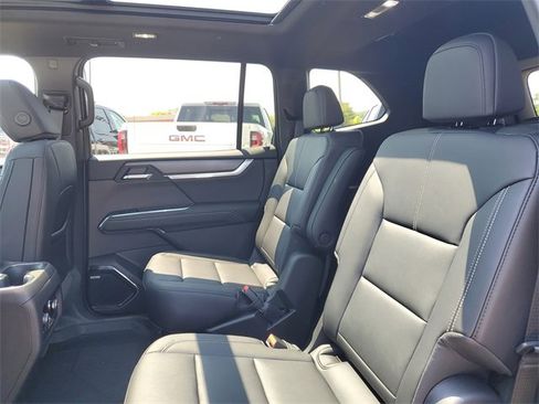 New 2025 GMC Acadia Elevation w/ Elevation Premium Package image 28