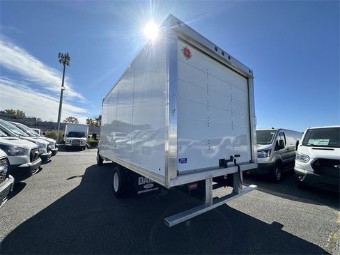 New 2024 Ford E-450 and Econoline 450 Super Duty w/ Power Windows & Locks Group image 7