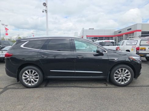 Used 2021 Buick Enclave Premium w/ Sun and Sites Package AWD/4WD image 5