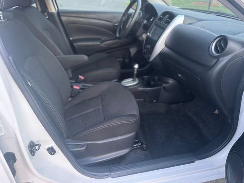 Used 2019 Nissan Versa SV FWD image 10