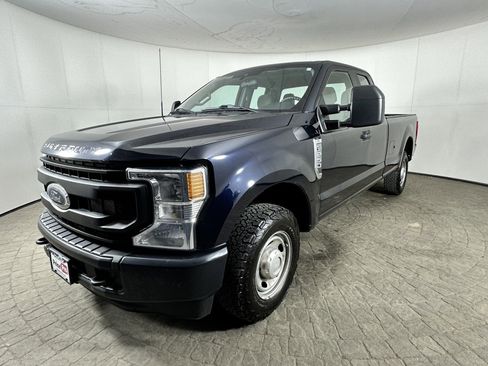 Used 2022 Ford F250 XL image 4