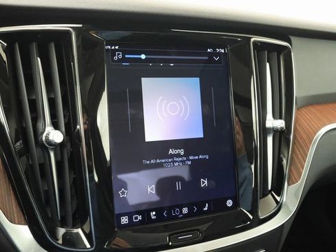 Used 2024 Volvo S60 B5 Plus image 14