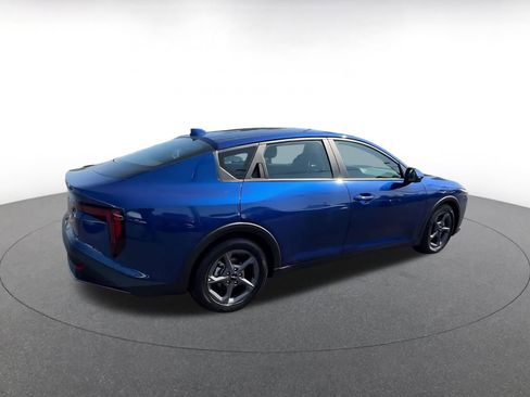 Used 2025 Kia K4 LXS FWD image 11