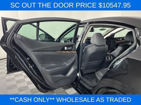 Used 2017 Nissan Maxima Platinum FWD image 36