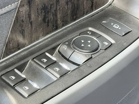 Used 2024 Ford F250 Lariat w/ Lariat Ultimate Package AWD/4WD image 15