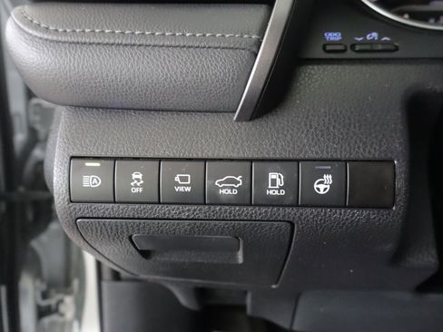 Used 2023 Toyota Camry XLE w/ Navigation Package AWD/4WD image 20