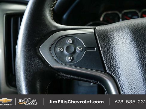 Used 2018 Chevrolet Silverado 1500 LT w/ LT Eassist Package image 10