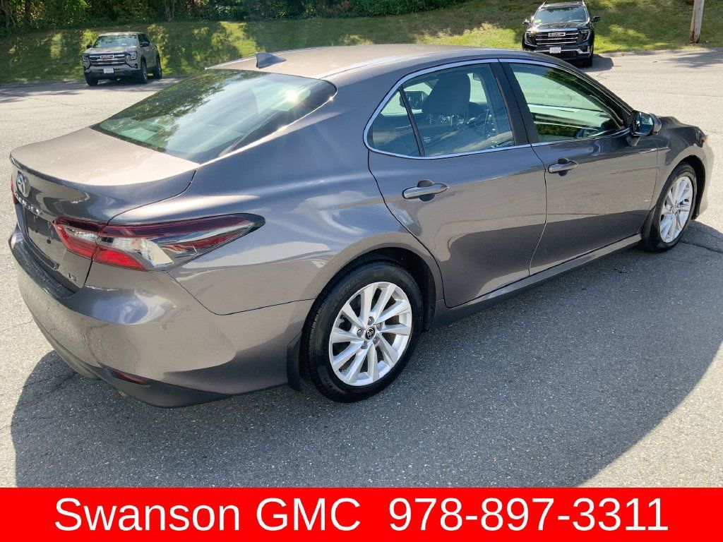 Used 2022 Toyota Camry LE FWD image 38