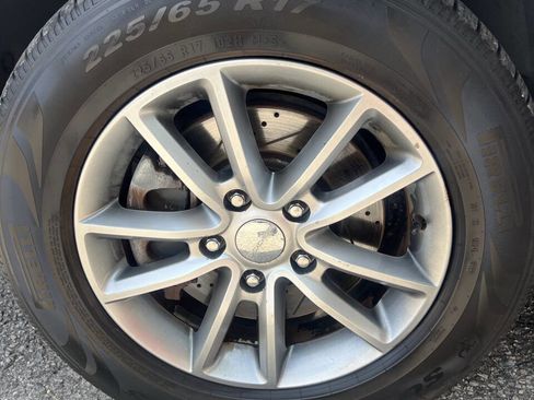 Used 2015 Dodge Grand Caravan SE image 19