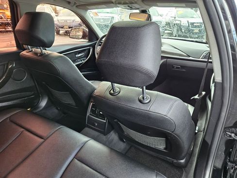 Used 2018 BMW 320i xDrive Sedan image 15