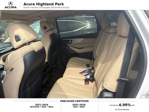 Used 2024 Acura MDX SH-AWD image 11