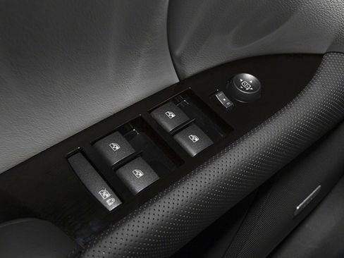 Used 2013 Cadillac XTS Premium image 7