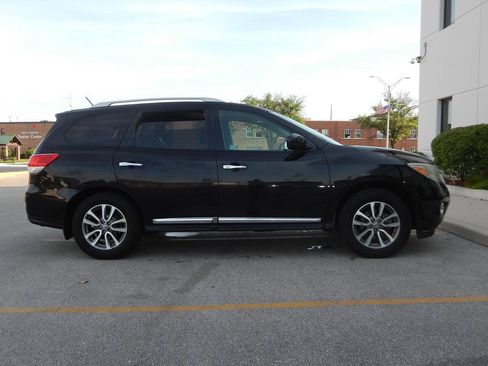 Used 2014 Nissan Pathfinder SL w/ SL Premium Package AWD/4WD image 23