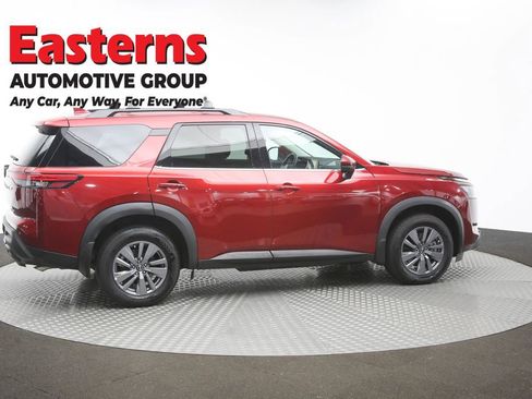 Used 2024 Nissan Pathfinder SV AWD/4WD image 45