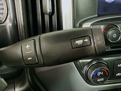 Used 2015 GMC Sierra 2500 SLE w/ SLE Preferred Package image 18