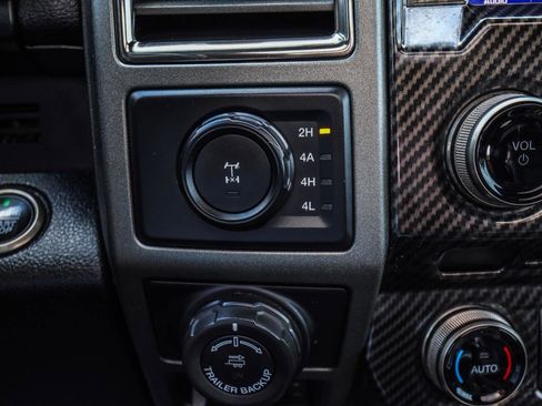 Used 2019 Ford F150 Raptor w/ Equipment Group 802A Luxury AWD/4WD image 33