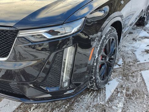 Used 2022 Cadillac XT6 Sport w/ LPO, Onyx Lite Package image 11