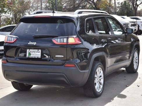 Used 2021 Jeep Cherokee Latitude image 8