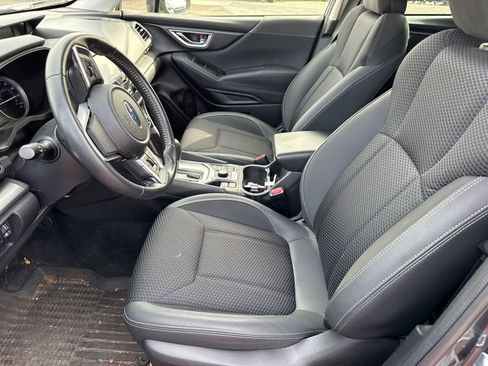 Used 2023 Subaru Forester Premium image 4