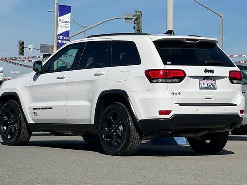 Used 2021 Jeep Grand Cherokee Freedom Edition image 6