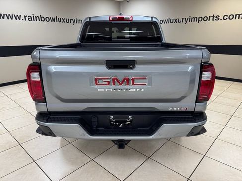 Used 2025 GMC Canyon AT4 w/ AT4 Premium Package AWD/4WD image 5