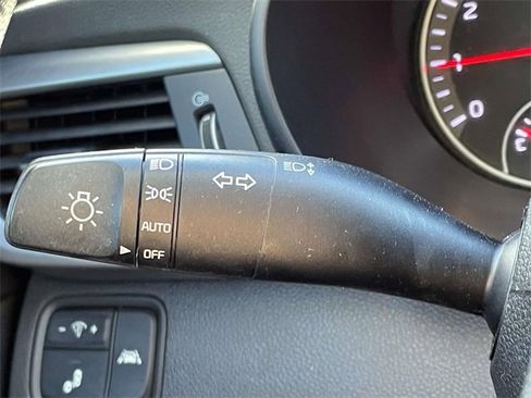 Used 2020 Kia Optima LX image 22