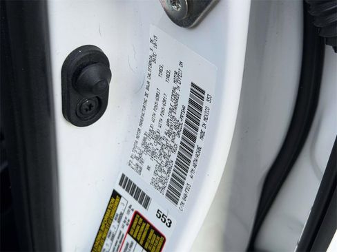 Used 2016 Toyota Tacoma TRD Sport w/ Towing Package image 27