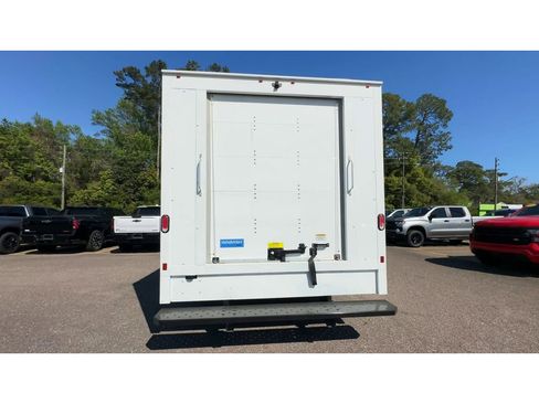 New 2024 Chevrolet Express 3500 Work Van w/ Power Convenience Package image 3