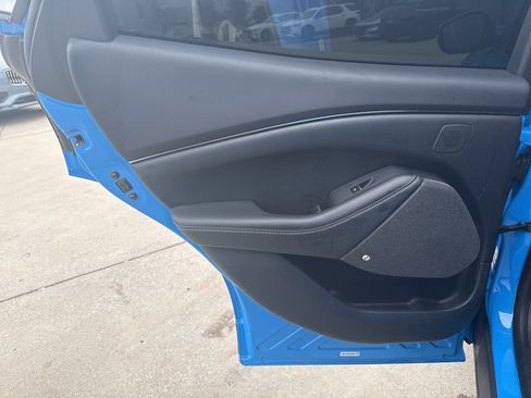 Used 2022 Ford Mustang Mach-E Premium image 17