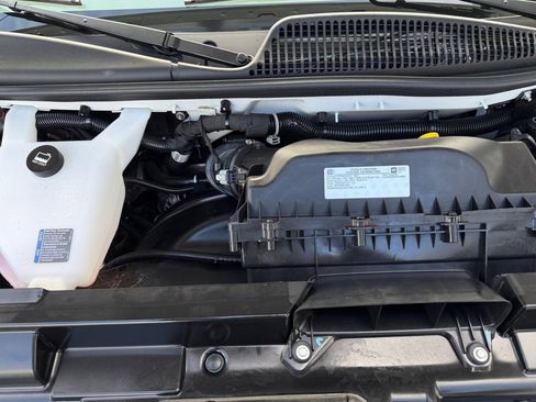 Used 2024 Chevrolet Express 2500 w/ Driver Convenience Package image 30