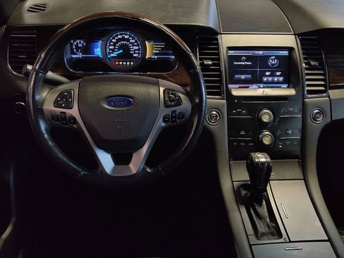 Used 2015 Ford Taurus Limited FWD image 22