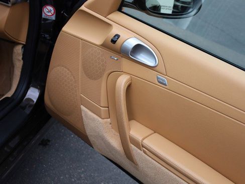 Used 2011 Porsche 911 Carrera 4S image 39