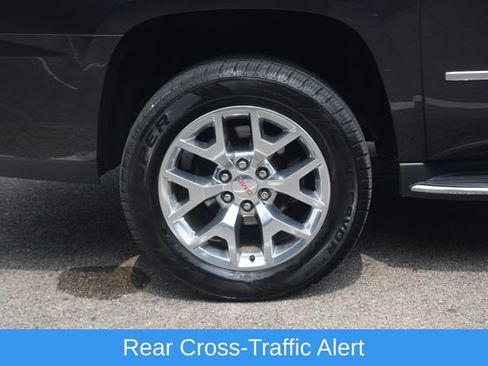 Used 2017 GMC Yukon XL SLT w/ Open Road Package AWD/4WD image 30