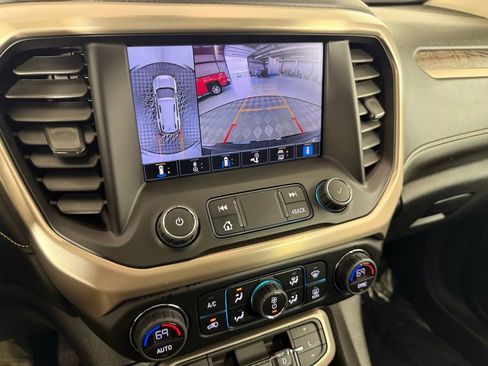 Used 2023 GMC Acadia Denali w/ Black Diamond Edition image 29