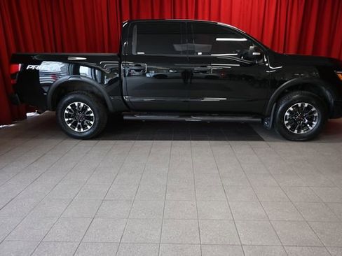 Used 2022 Nissan Titan PRO-4X w/ Pro-4x Convenience Package image 6