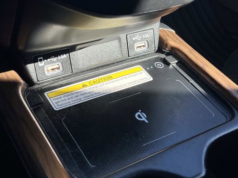 Used 2022 Honda CR-V Touring image 17