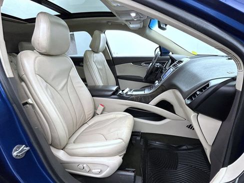 Used 2020 Lincoln Nautilus Reserve AWD/4WD image 15