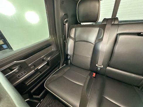 Used 2019 RAM 2500 Laramie AWD/4WD image 12