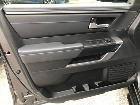 Used 2023 Toyota Tundra Platinum AWD/4WD image 15