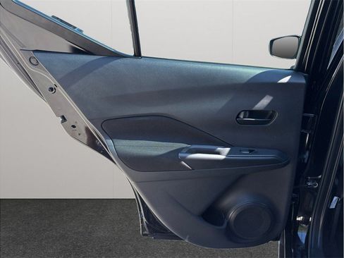Used 2022 Nissan Kicks S FWD image 33