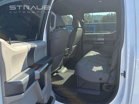 Used 2022 Ford F250 XLT w/ Black Appearance Package AWD/4WD image 8