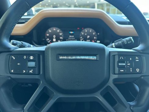 Used 2024 Land Rover Defender 110 X-Dynamic SE AWD/4WD image 30