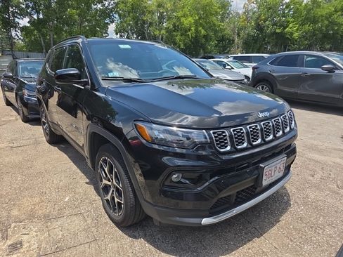 Used 2025 Jeep Compass Limited AWD/4WD image 6