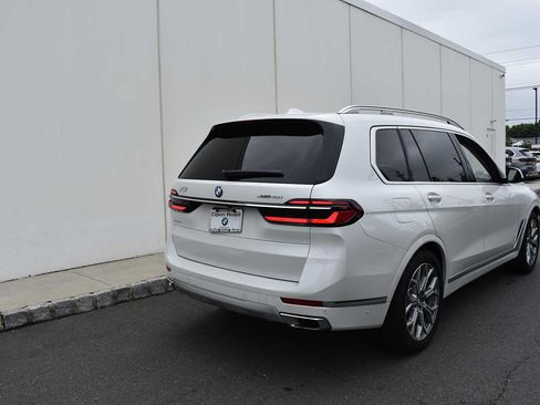 Used 2024 BMW X7 xDrive40i AWD/4WD image 5