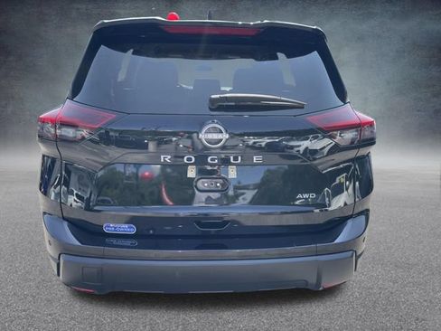 Used 2024 Nissan Rogue S AWD/4WD image 6