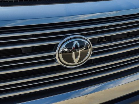 Certified 2021 Toyota Tundra Limited w/ Limited Premium Package AWD/4WD image 10