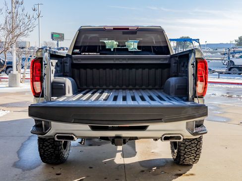 Used 2024 GMC Sierra 1500 Elevation w/ X31 Off-Road Package image 9