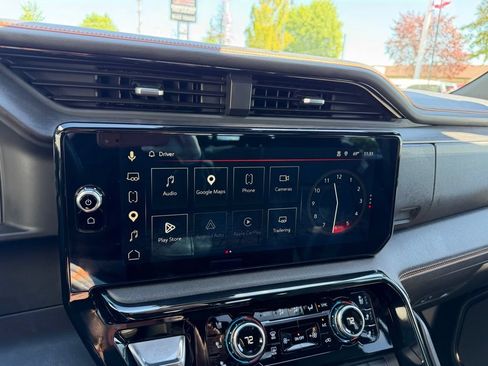 Certified 2025 GMC Sierra 1500 AT4 w/ AT4 Premium Package AWD/4WD image 28