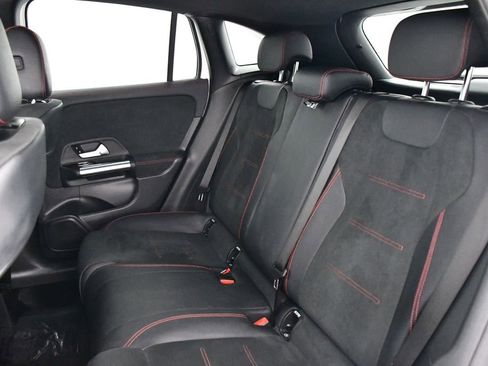 Used 2023 Mercedes-Benz GLA 250 4MATIC image 21