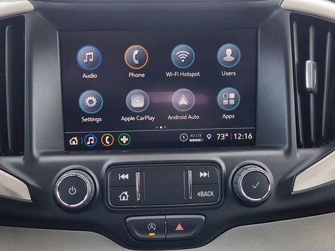 Used 2024 GMC Terrain SLT image 18